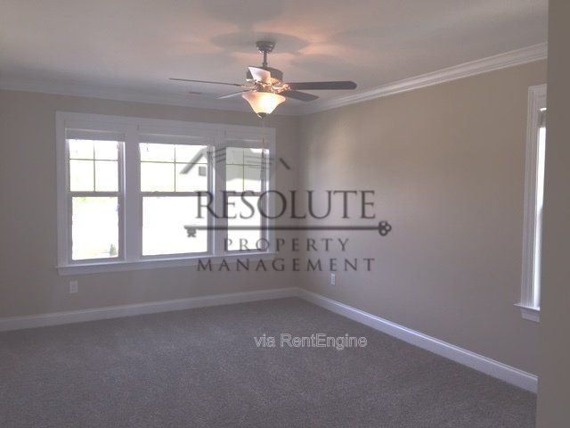 568 Village Loop Dr Apex NC 27502 property image