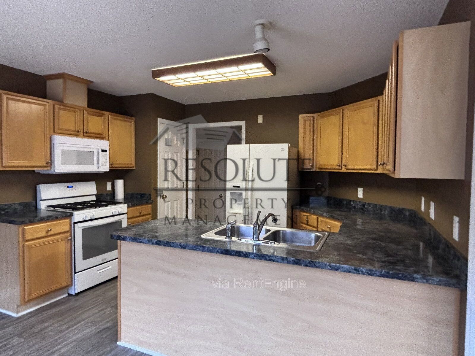 404 Onondaga Ct Holly Springs NC 27540 property image