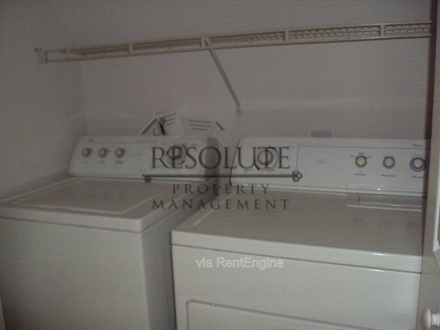 404 Onondaga Ct Holly Springs NC 27540 property image