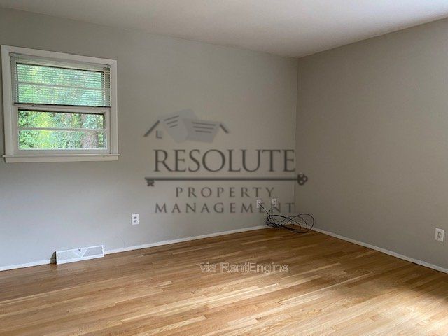 4812 Radcliff Rd Raleigh NC 27609 property image