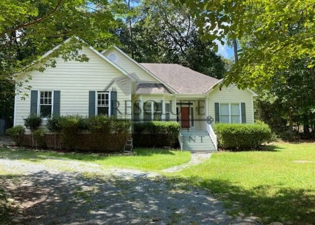 100 Woodbend Ct, Chapel Hill, NC 27516 property image
