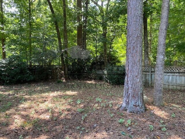 100 Woodbend Ct, Chapel Hill, NC 27516 property image