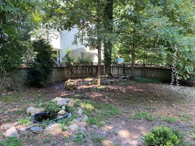 100 Woodbend Ct, Chapel Hill, NC 27516 property image